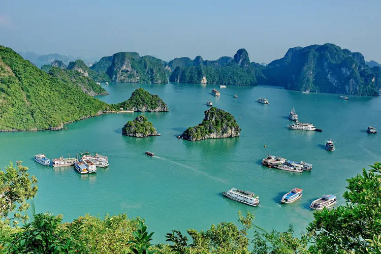 Halong Bay Vietnam Laos Reiseroute 2 Wochen
