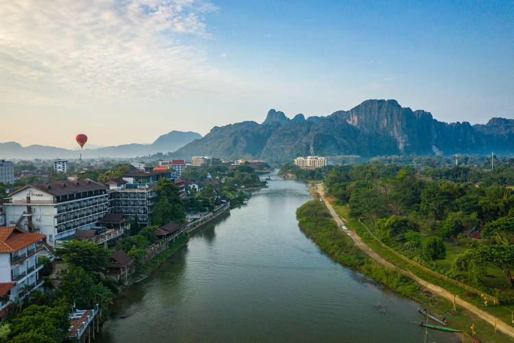 laos china reiseroute